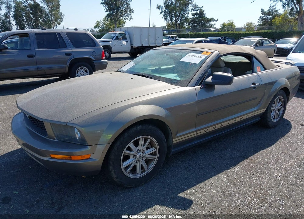 2005 FORD MUSTANG VIN: 1ZVFT84N555216729