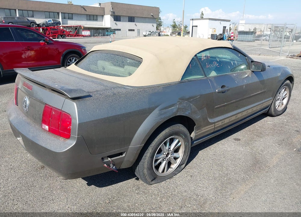 2005 FORD MUSTANG VIN: 1ZVFT84N555216729
