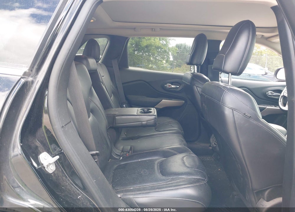 2017 JEEP CHEROKEE VIN: 1C4PJLDS4HW667297