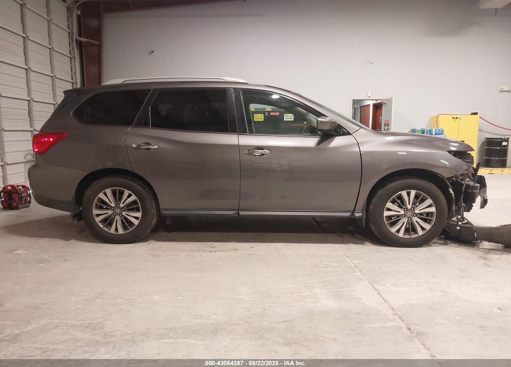 2017 NISSAN PATHFINDER SV VIN: 5N1DR2MN5HC621006