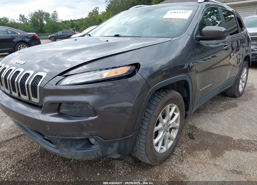 2017 JEEP CHEROKEE LATITUDE 4X4 VIN: 1C4PJMCB7HW590805