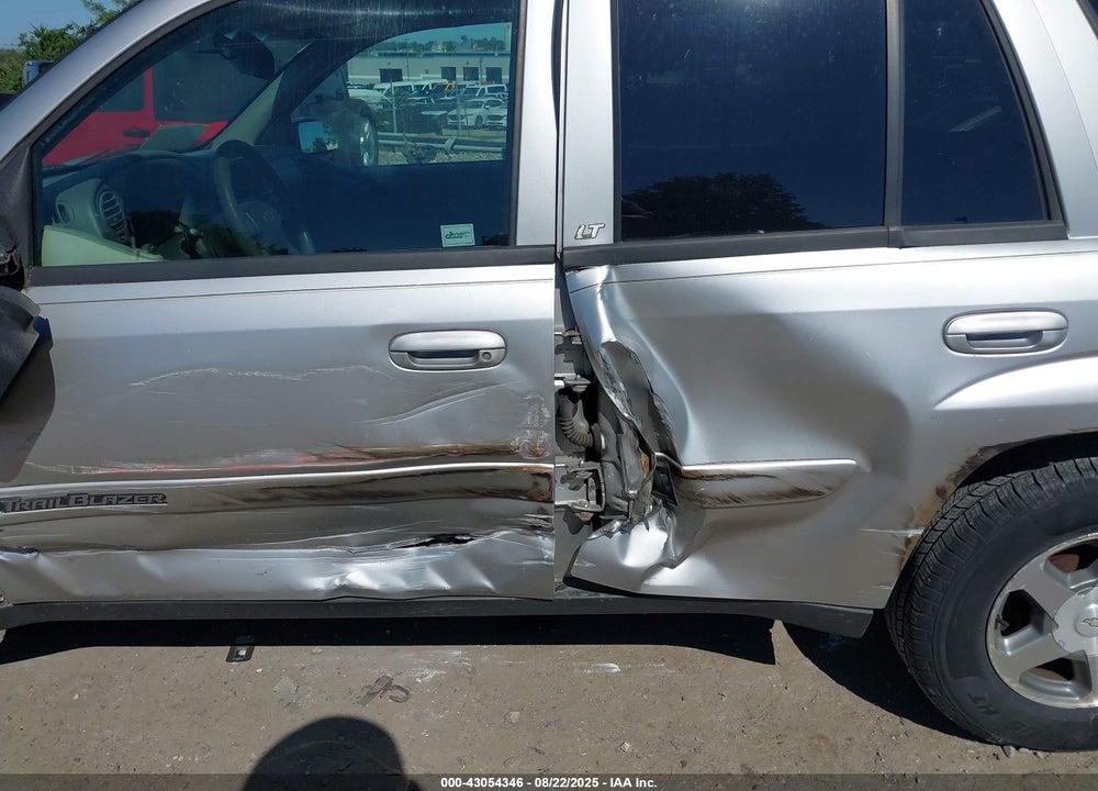 2004 CHEVROLET TRAILBLAZER LT VIN: 1GNDT13S642298177