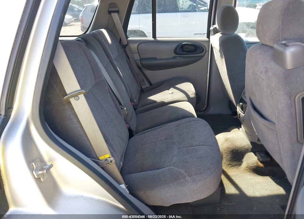 2004 CHEVROLET TRAILBLAZER LT VIN: 1GNDT13S642298177