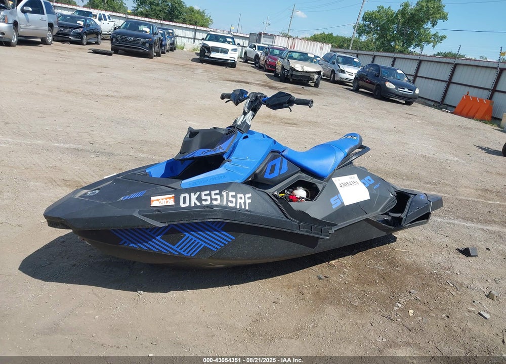 2023 SEADOO SEA-DOO SPARK-TRIXX VIN: YDV56834A323