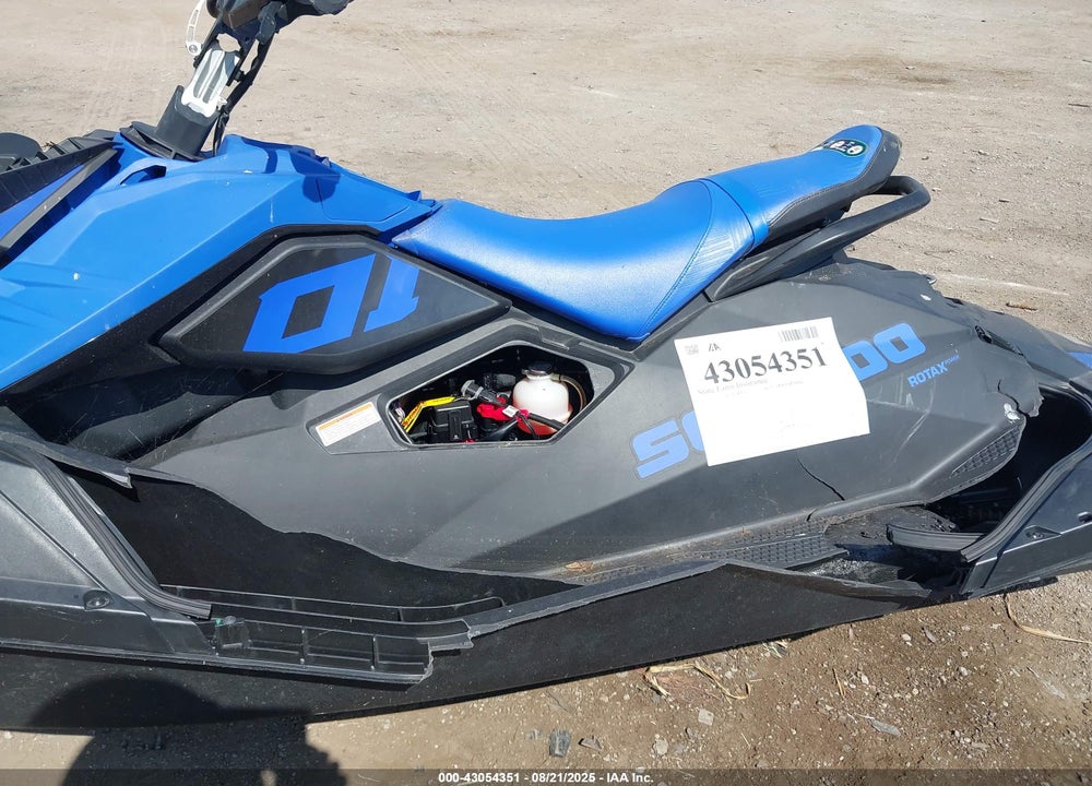 2023 SEADOO SEA-DOO SPARK-TRIXX VIN: YDV56834A323