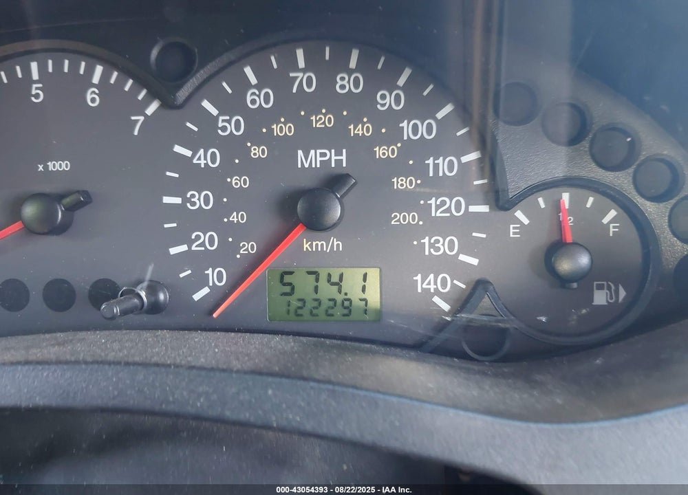 2005 FORD FOCUS ZX3 VIN: 3FAFP31N65R151469