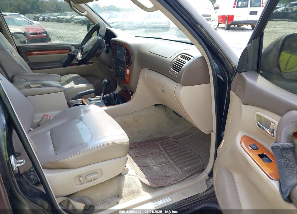 1998 LEXUS LX 470 VIN: JT6HT00W0W0001602