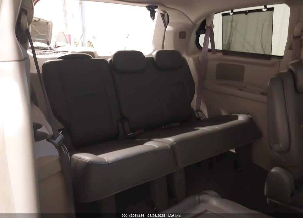 2008 CHRYSLER TOWN & COUNTRY TOURING VIN: 2A8HR54P88R607321