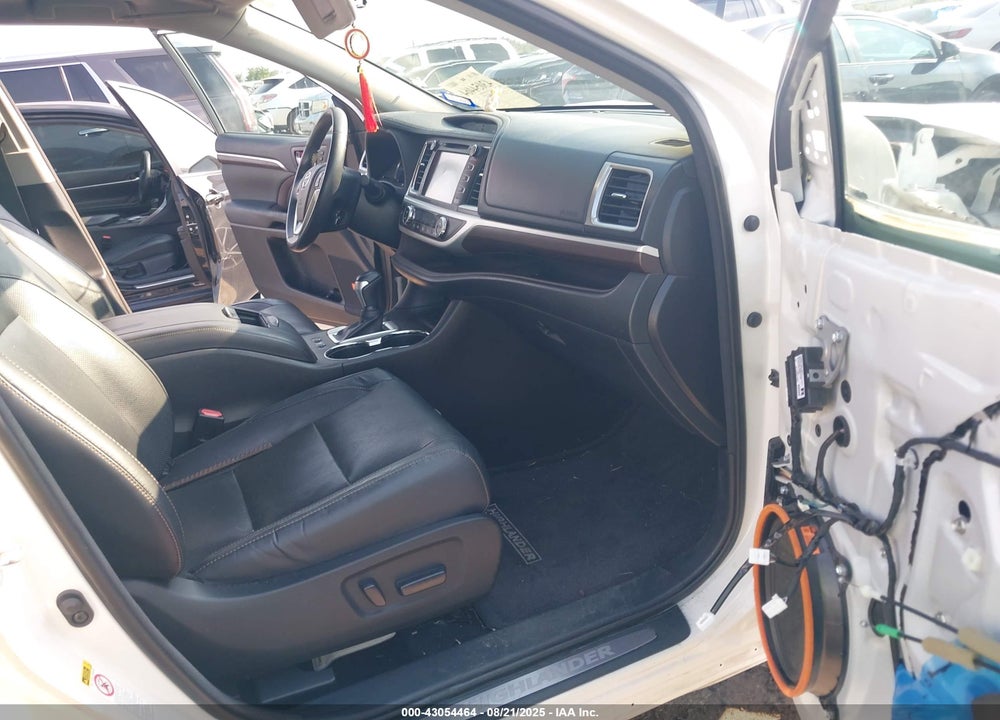 2014 TOYOTA HIGHLANDER VIN: 5TDYKRFHXES030223