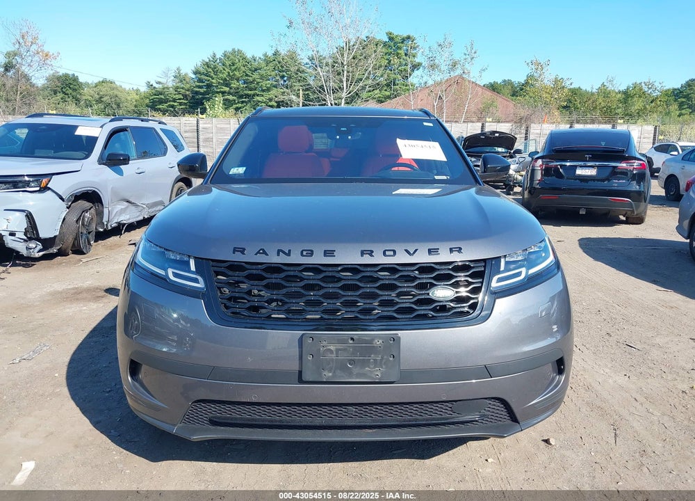 2019 LAND ROVER RANGE ROVER VELAR VIN: SALYB2FV4KA227161