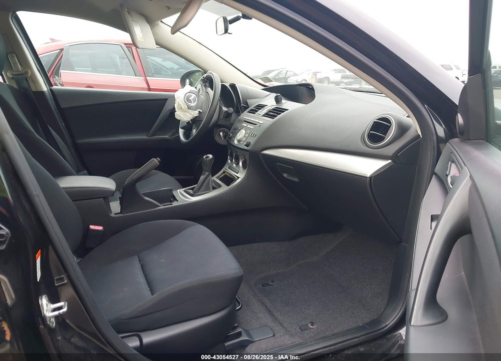 2011 MAZDA 3 VIN: JM1BL1VF9B1461763