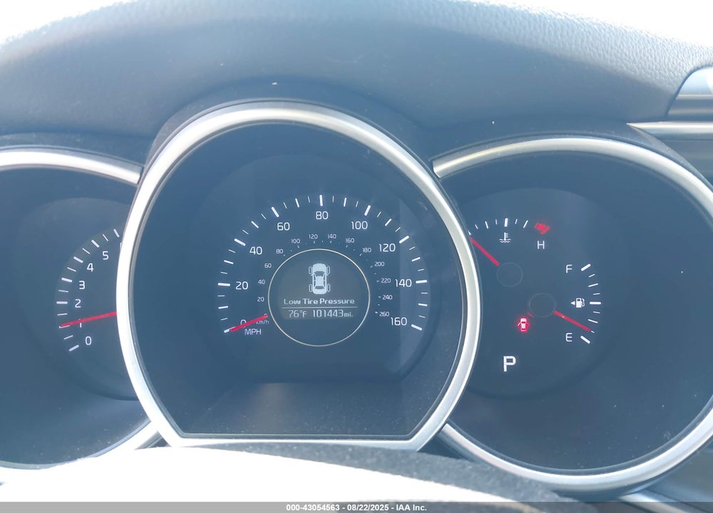 2015 KIA OPTIMA VIN: 5XXGM4A75FG464656