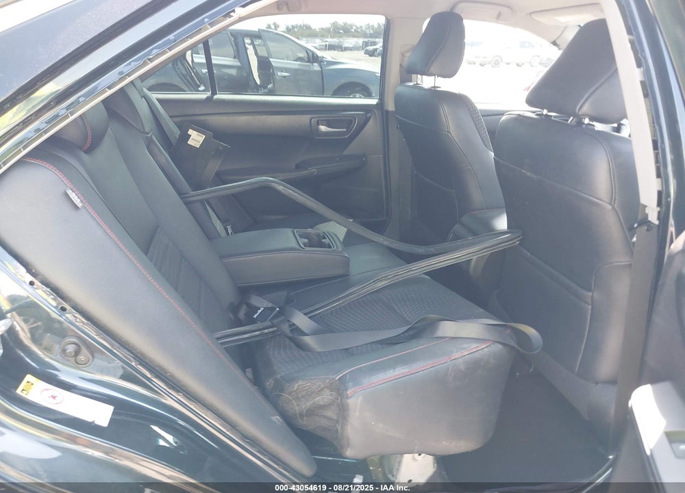 2015 TOYOTA CAMRY SE VIN: 4T1BF1FK8FU896020