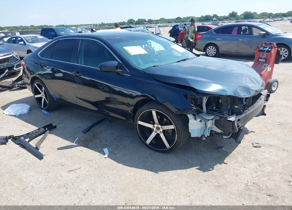 2015 TOYOTA CAMRY SE VIN: 4T1BF1FK8FU896020