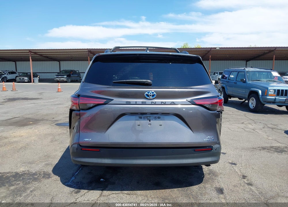 2021 TOYOTA SIENNA XLE VIN: 5TDJSKFC0MS028170