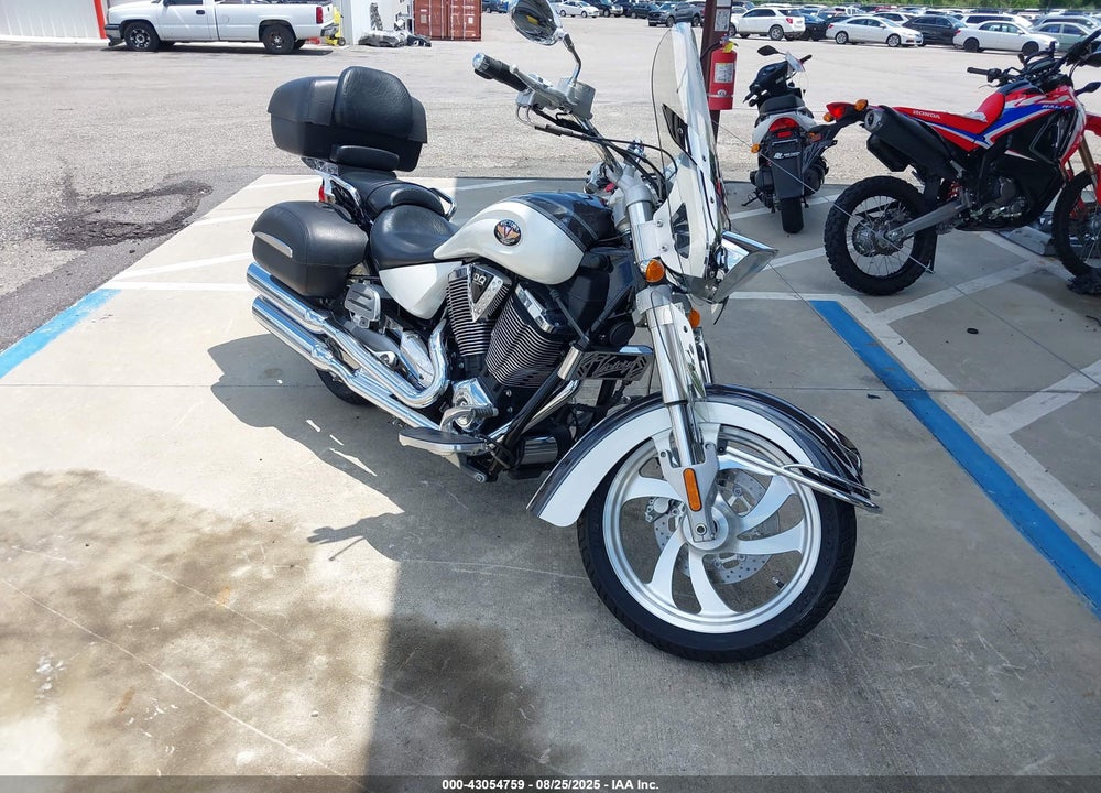 2007 VICTORY MOTORCYCLES KINGPIN VIN: 5VPCD26D073001649