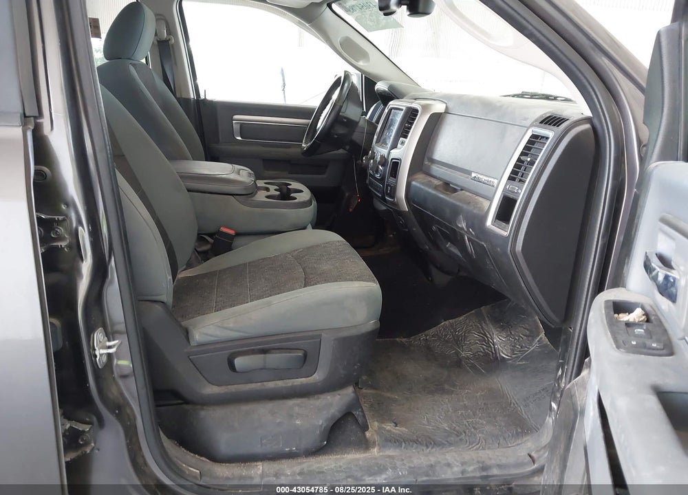 2019 RAM 1500 VIN: 1C6RR6TT8KS712163