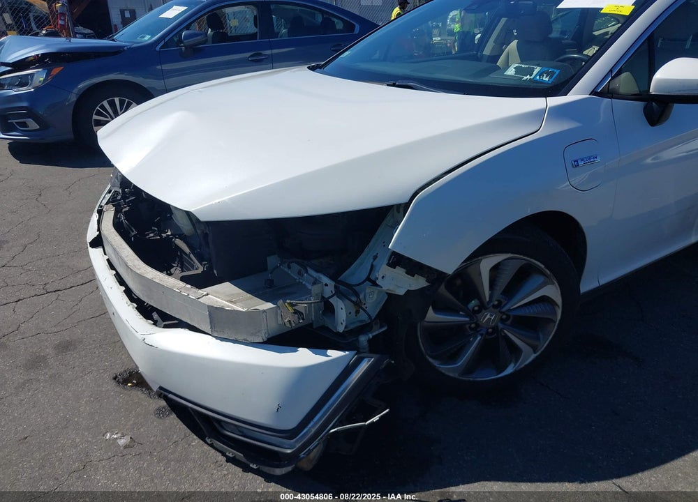 2018 HONDA CLARITY PLUG-IN HYBRID VIN: JHMZC5F31JC013125