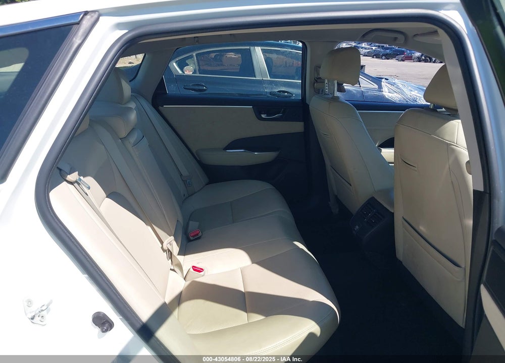 2018 HONDA CLARITY PLUG-IN HYBRID VIN: JHMZC5F31JC013125