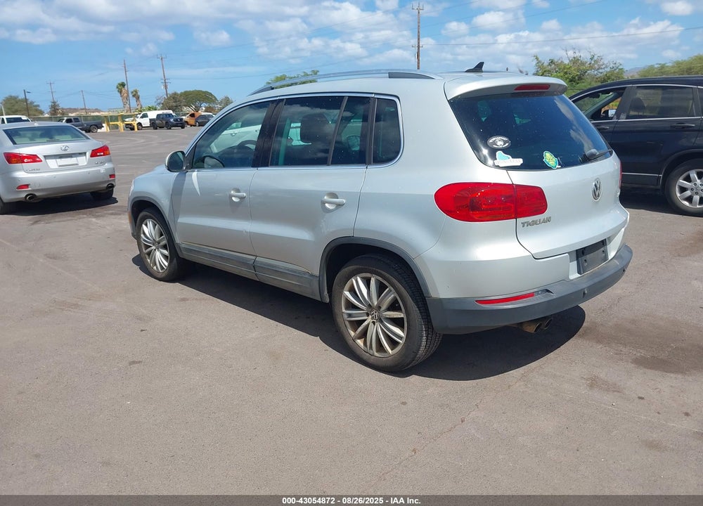 2013 VOLKSWAGEN TIGUAN SE VIN: WVGAV7AX2DW528597