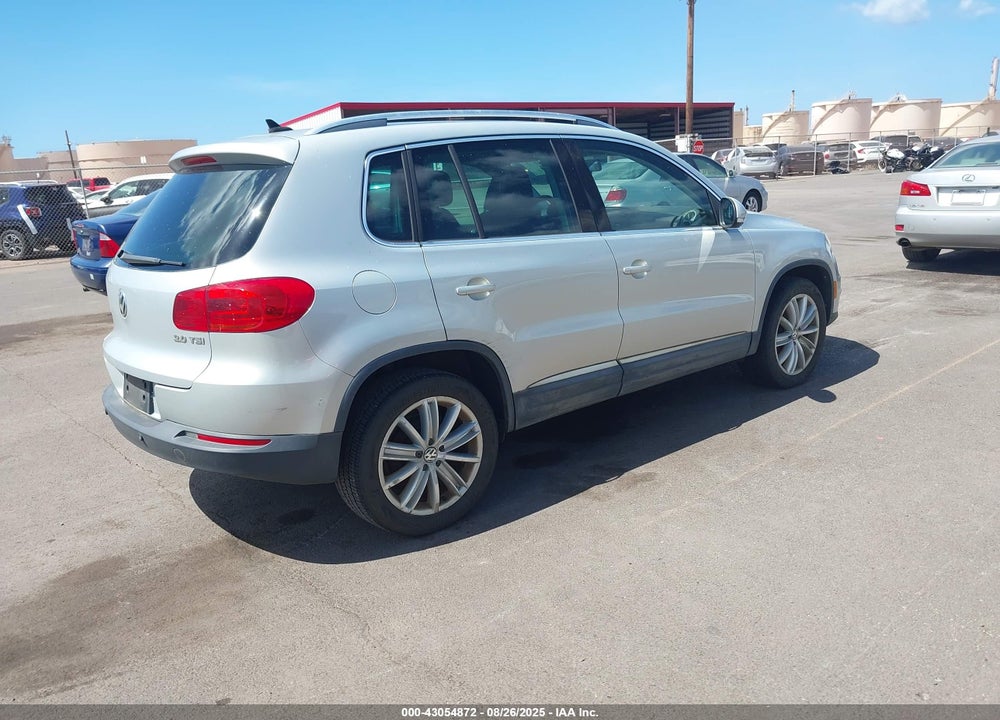 2013 VOLKSWAGEN TIGUAN SE VIN: WVGAV7AX2DW528597