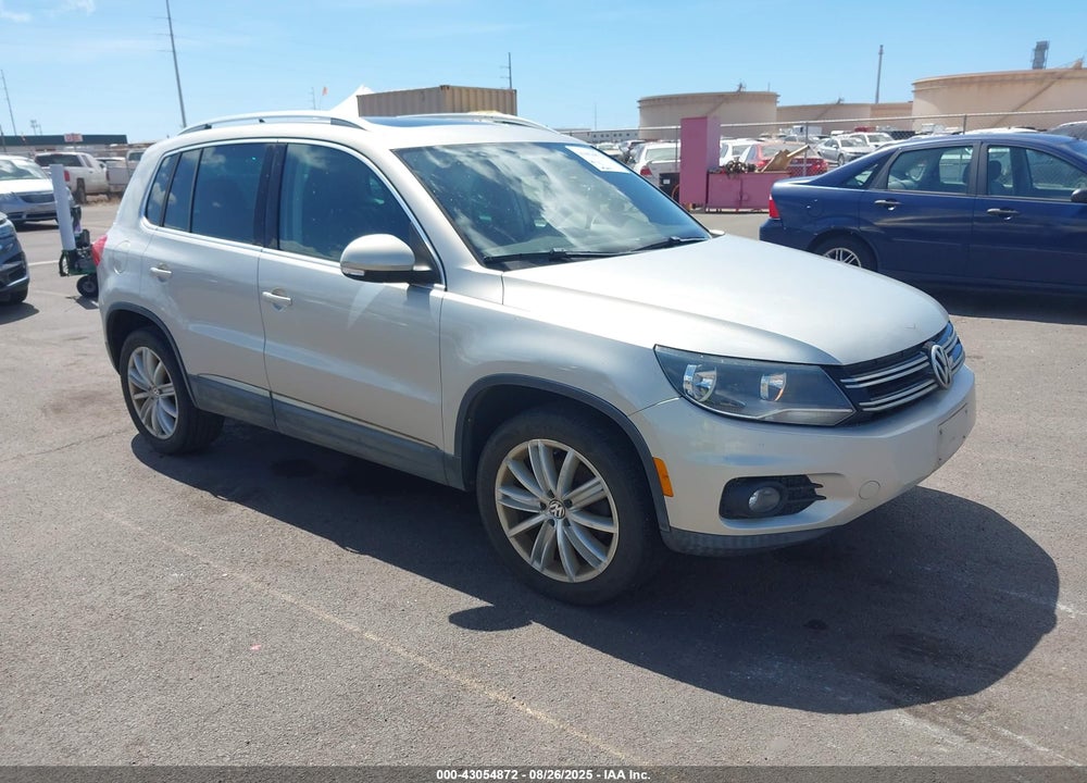 2013 VOLKSWAGEN TIGUAN SE VIN: WVGAV7AX2DW528597