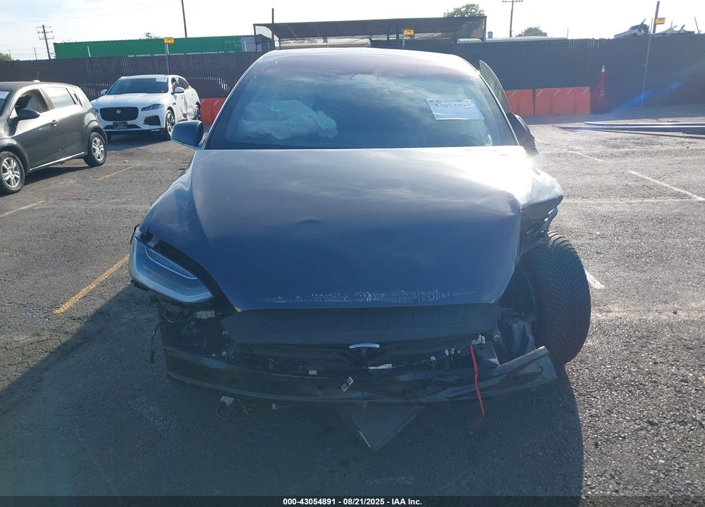 2018 TESLA MODEL X VIN: 5YJXCAE24JF137323