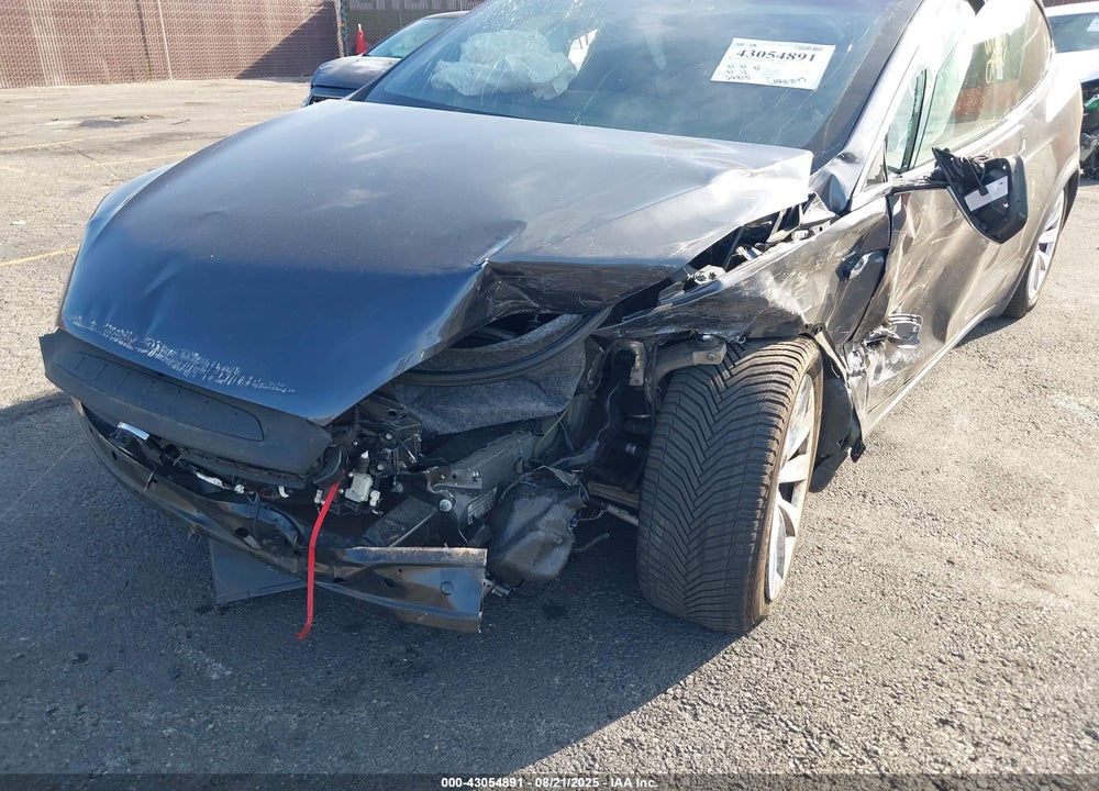 2018 TESLA MODEL X VIN: 5YJXCAE24JF137323