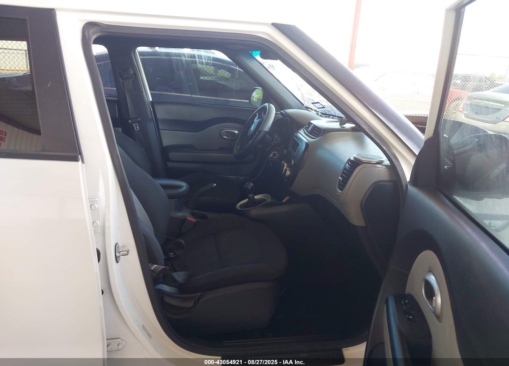 2016 KIA SOUL VIN: KNDJN2A20G7845756