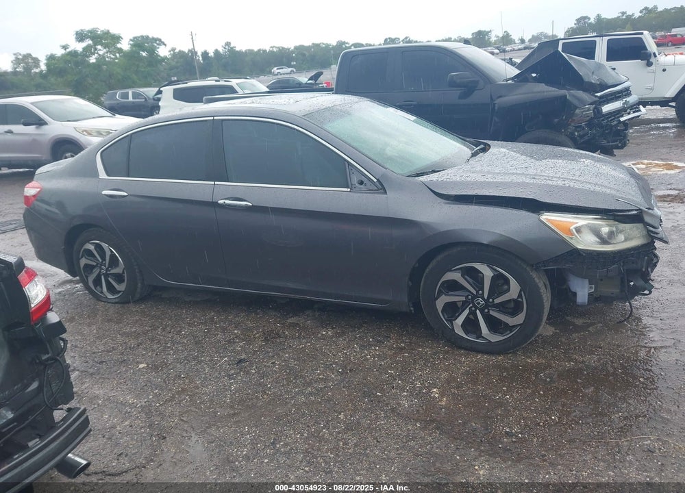 2016 HONDA ACCORD VIN: 1HGCR2F88GA236493