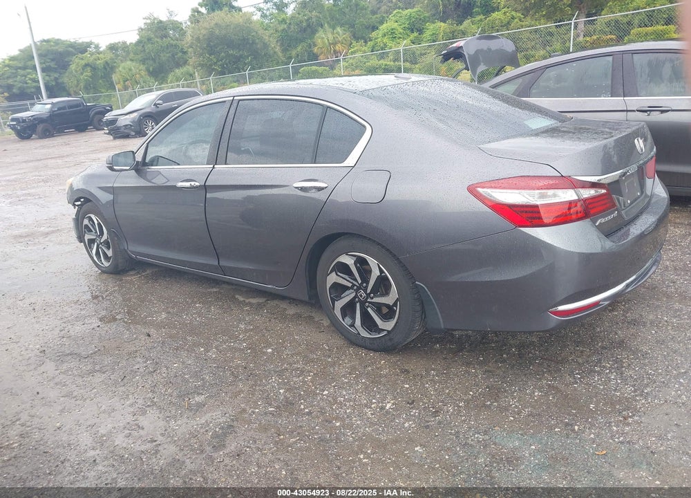 2016 HONDA ACCORD VIN: 1HGCR2F88GA236493