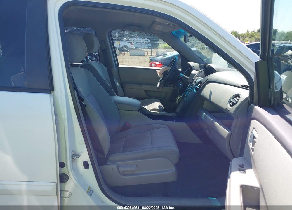 2013 HONDA PILOT VIN: 5FNYF4H48DB085693