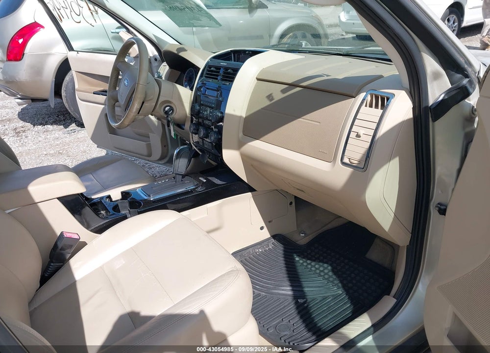 2011 FORD ESCAPE VIN: 1FMCU9EG2BKC70796