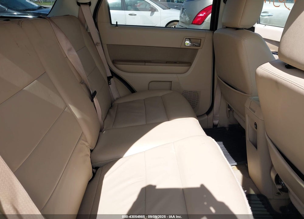 2011 FORD ESCAPE VIN: 1FMCU9EG2BKC70796