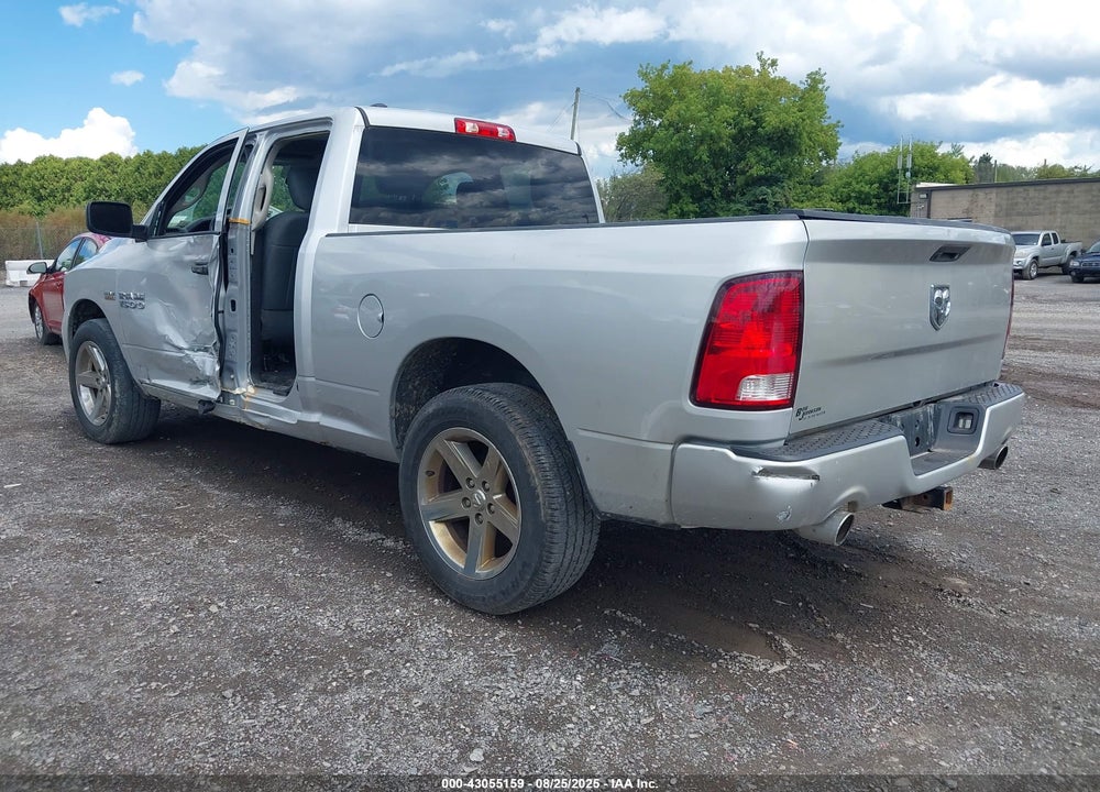 2018 RAM 1500 EXPRESS 4X4 6'4 BOX VIN: 1C6RR7FT3JS139950