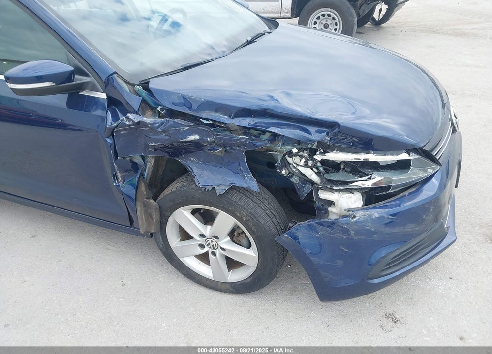 2014 VOLKSWAGEN JETTA VIN: 3VWLL7AJ2EM433700