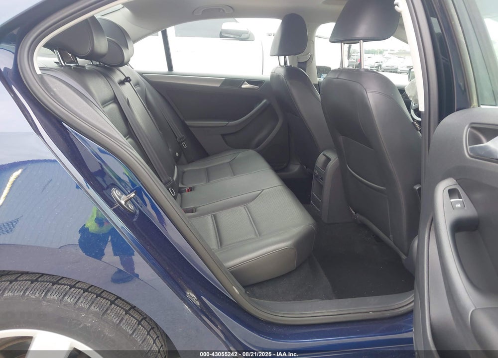 2014 VOLKSWAGEN JETTA VIN: 3VWLL7AJ2EM433700