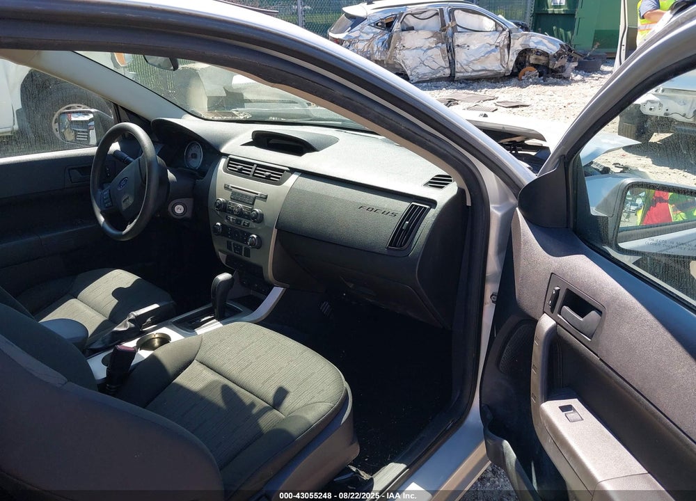 2008 FORD FOCUS SE/SES VIN: 1FAHP33N88W170466