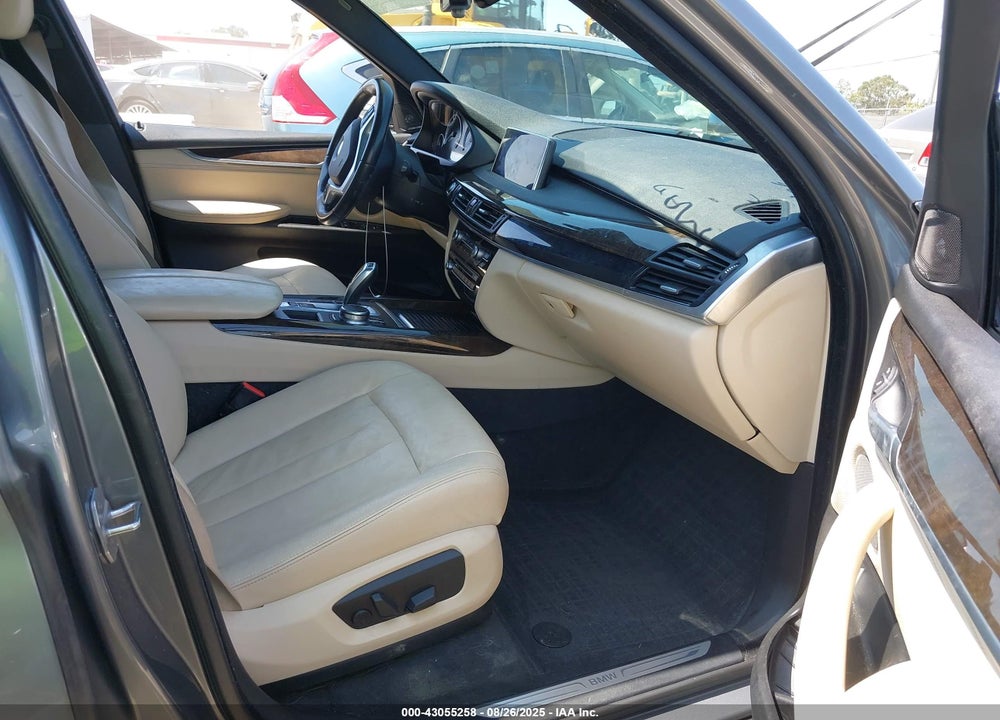 2017 BMW X5 VIN: 5UXKR0C31H0X79181
