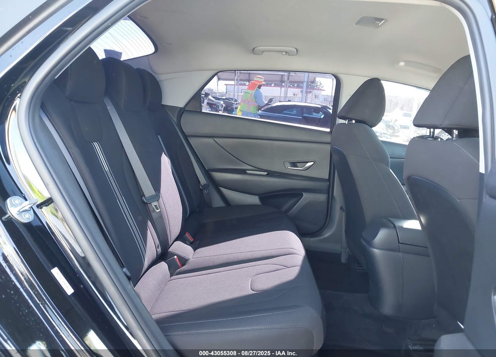 2023 HYUNDAI ELANTRA HYBRID VIN: KMHLM4AJ1PU079452