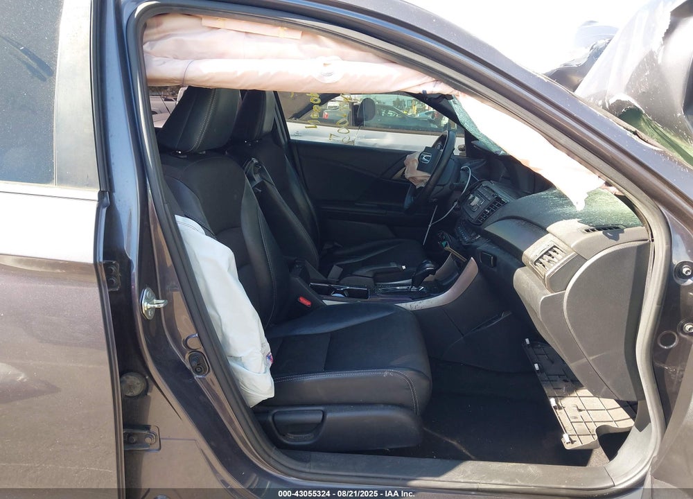 2016 HONDA ACCORD VIN: 1HGCR2F59GA100895