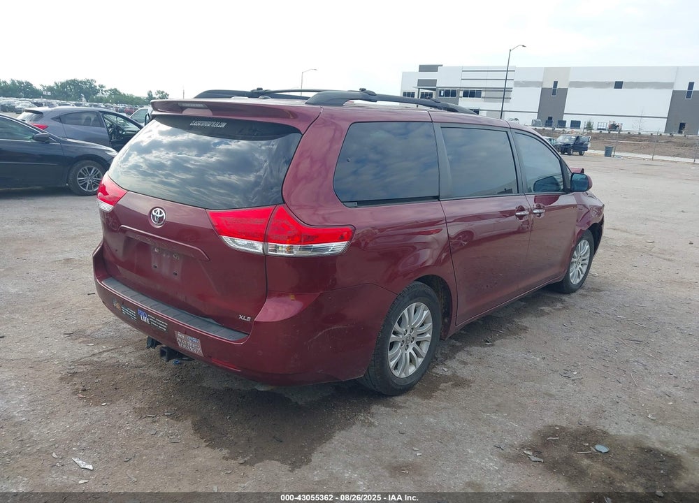 2013 TOYOTA SIENNA VIN: 5TDYK3DC3DS327532