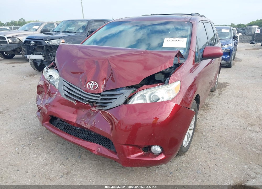 2013 TOYOTA SIENNA VIN: 5TDYK3DC3DS327532