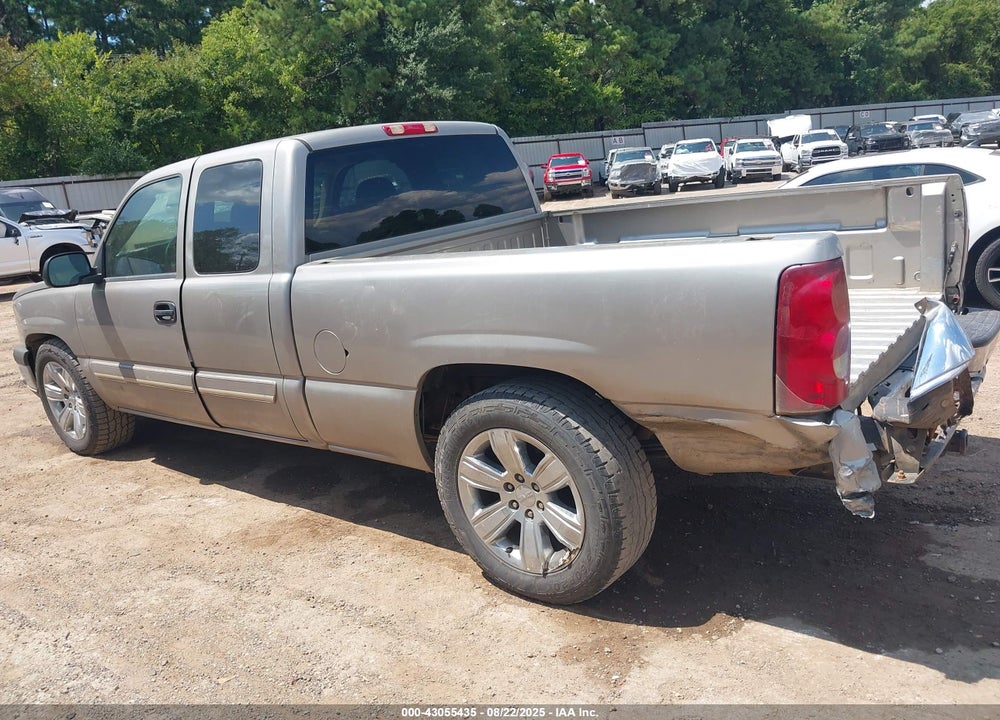 2003 CHEVROLET SILVERADO 1500 LS VIN: 2GCEC19X331342392