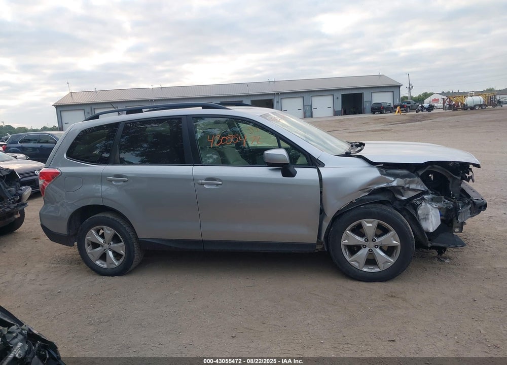2015 SUBARU FORESTER VIN: JF2SJADCXFH572379