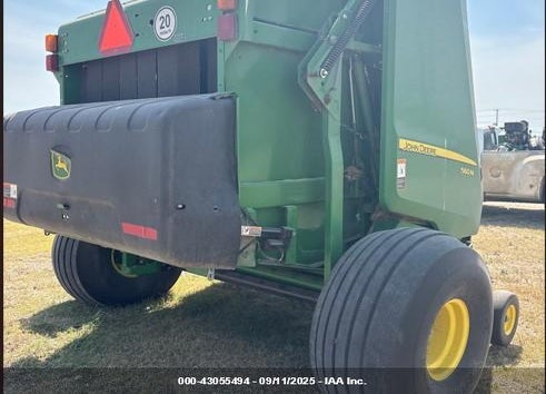 2022 JOHN DEERE 560M BALER VIN: 1E0560MDANN485228