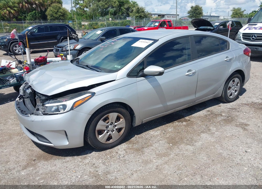 2018 KIA FORTE VIN: 3KPFK4A71JE198619