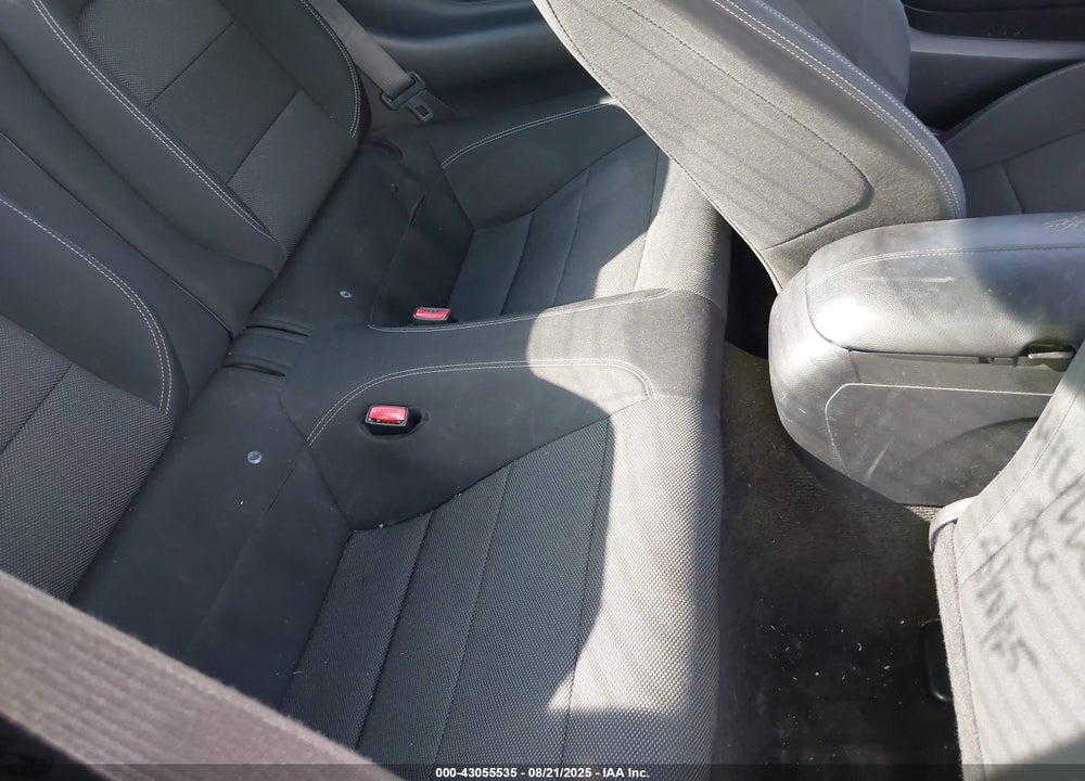 2015 FORD MUSTANG VIN: 1FA6P8AMXF5318151