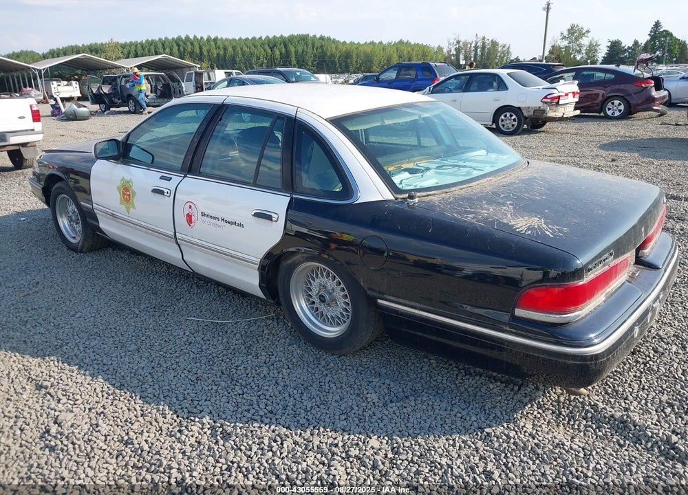 1997 FORD CROWN VICTORIA LX VIN: 2FALP74W6VX222041