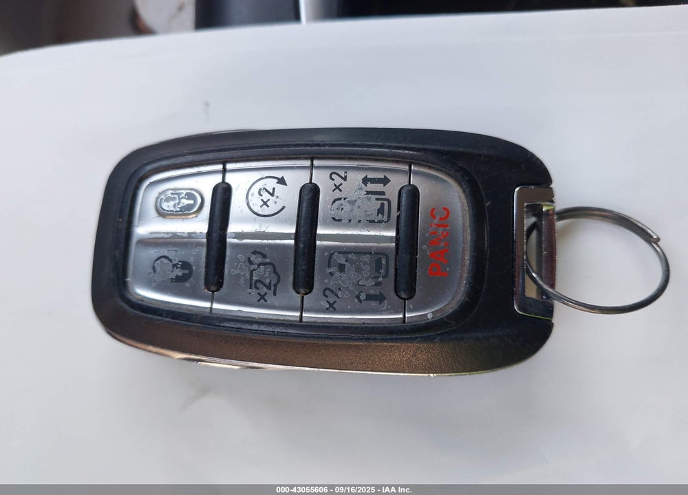 2022 CHRYSLER PACIFICA TOURING L VIN: 2C4RC1BG8NR150529